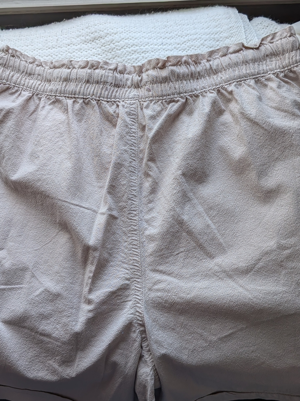Gloria Vanderbilt Women's Stone Wood Front Pocket Cotton Jax Pull On Shorts - Picture 3 of 7